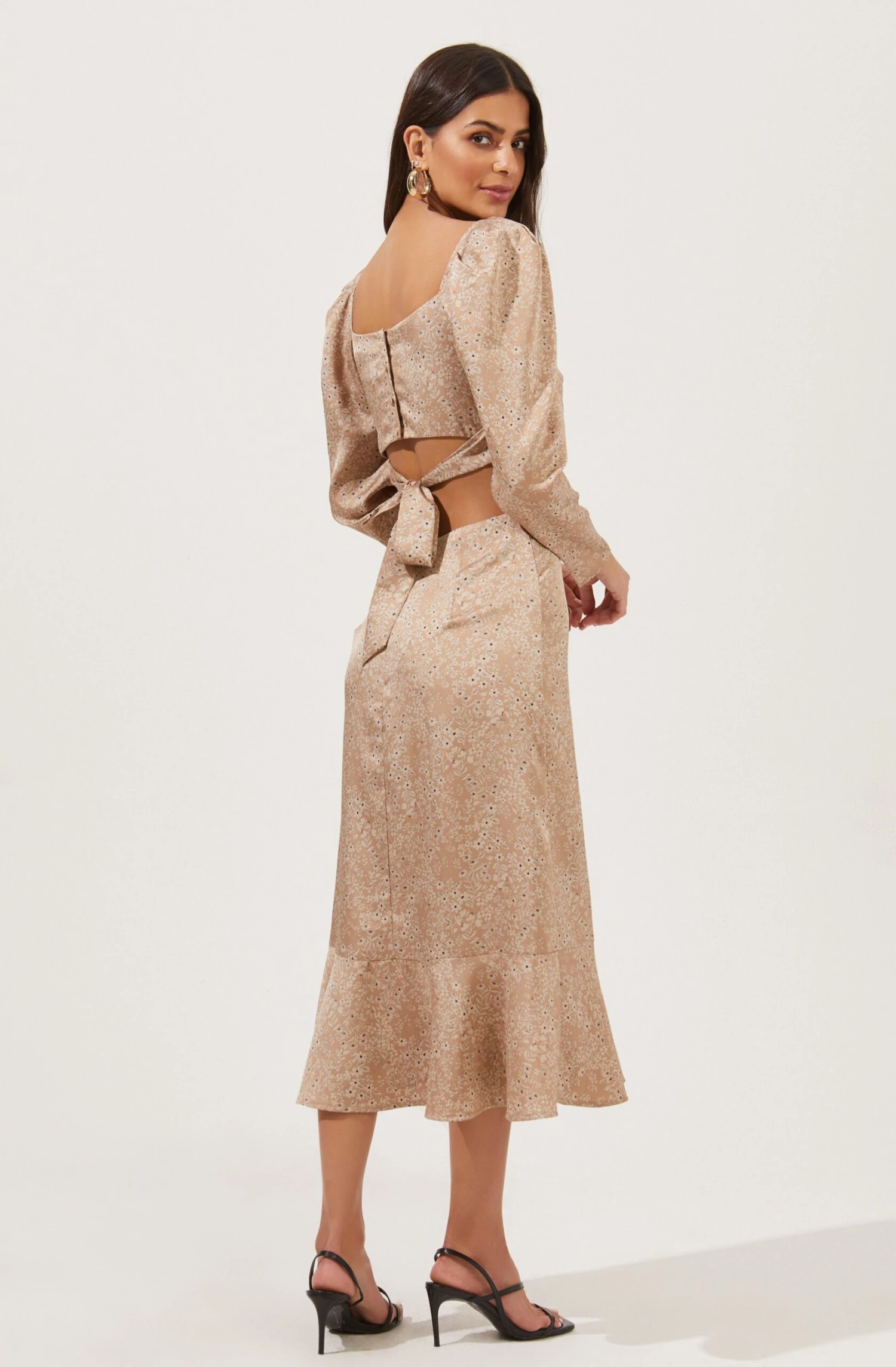 Lainie Twist Front Satin Floral Puff Sleeve Midi Dress 6 Lainie Twist Front Satin Floral Puff Sleeve Midi Dress - Image 6