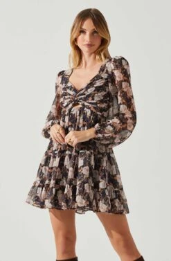 Alayna Twist Bust Long Sleeve Mini Dress 9 Alayna Twist Bust Long Sleeve Mini Dress -Sundress Haven ACDR101907 BLACKFLORAL 4