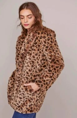 Inez Leopard Coat -Sundress Haven ACT15519 LEOPARD 2A