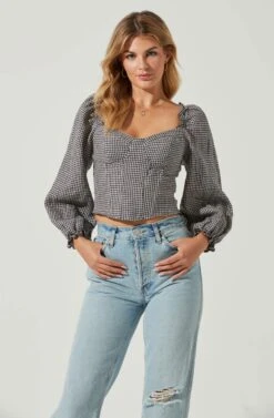 Cardiff Gingham Sweetheart Neck Long Sleeve Top