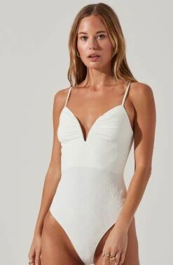 Fia Crinkled Plunge Neck Bodysuit 28 Fia Crinkled Plunge Neck Bodysuit -Sundress Haven ACT17613 IVORY 3
