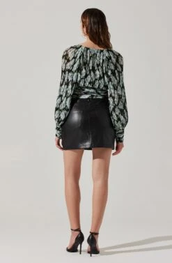 Pernilla Pleated Floral Puff Sleeve Top -Sundress Haven ACT17858 BLACKFLORAL 5