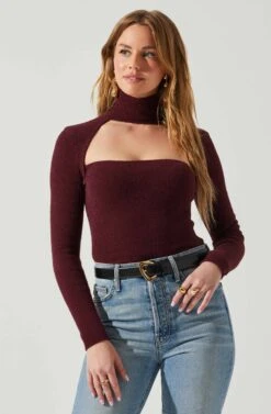 Izabella Turtleneck Cutout Sweater -Sundress Haven ACT17888 WINE 3