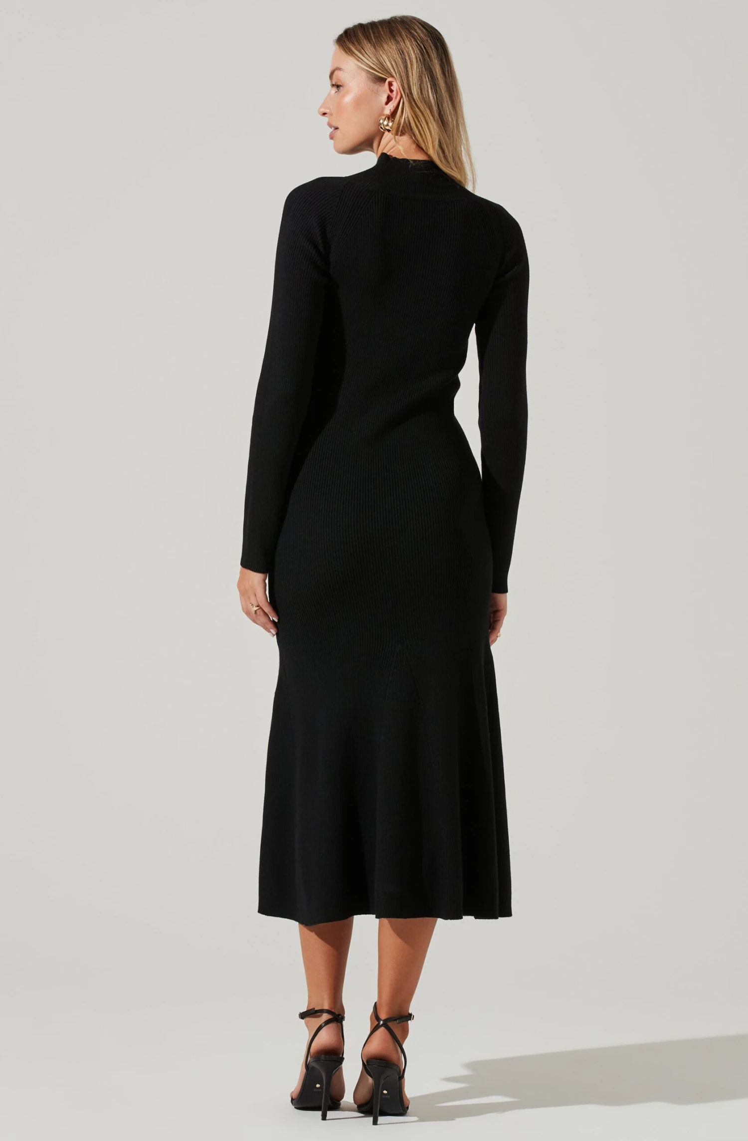 Front Cutout Long Sleeve Sweater Midi Dress 5 Front Cutout Long Sleeve Sweater Midi Dress - Image 5