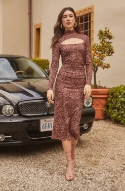 Leighton Geo Print Cutout Midi Dress -Sundress Haven ASTR FALL22 0194