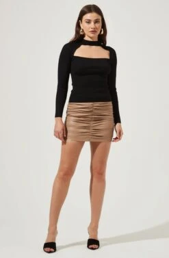 Cut Out Square-Neck Top -Sundress Haven AT16556 BLACK 1