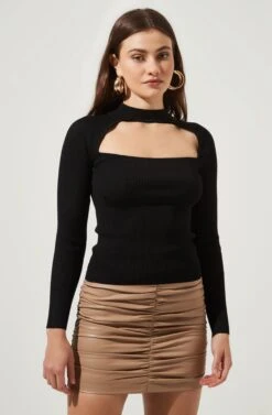 Cut Out Square-Neck Top -Sundress Haven AT16556 BLACK 2