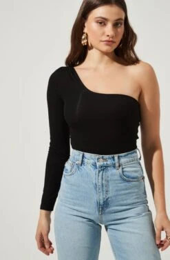 Twist Back One Sleeve Bodysuit -Sundress Haven AT16750 BLACK 2