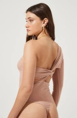 Twist Back One Sleeve Bodysuit -Sundress Haven AT16750 BLUSH 6