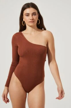 Twist Back One Sleeve Bodysuit -Sundress Haven AT16750 BROWN 5