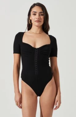 Hook & Eye Bodysuit -Sundress Haven AT16960 BLACK 6