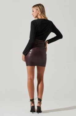 Nyra Sweetheart Long Sleeve Bodysuit 16 Nyra Sweetheart Long Sleeve Bodysuit -Sundress Haven AT17569 BLACK 6