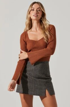 Long Sleeve Cropped Knit Top -Sundress Haven LT17120 FCI HAZELNUT 3